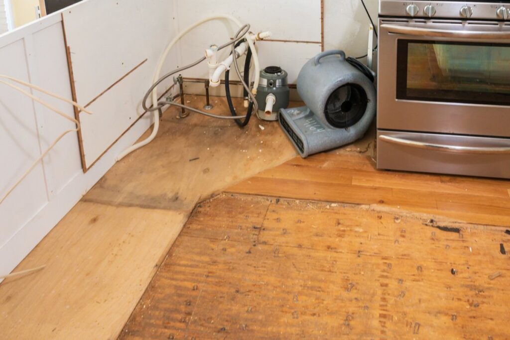 Water Damage Repair in Oregon: How Extraction Helps Protect Your Structure